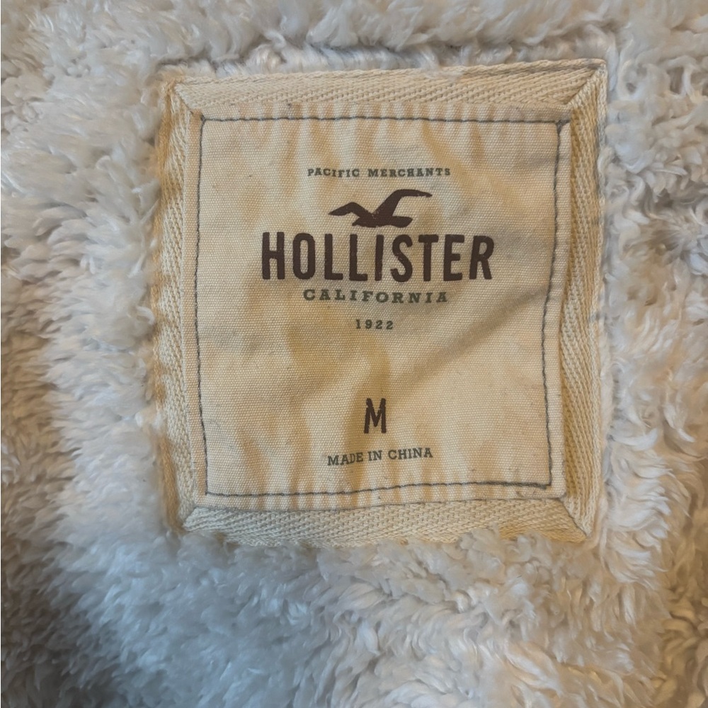 Y2k Hollister Jacket with Faux Fur Hood - Picture 3 of 4